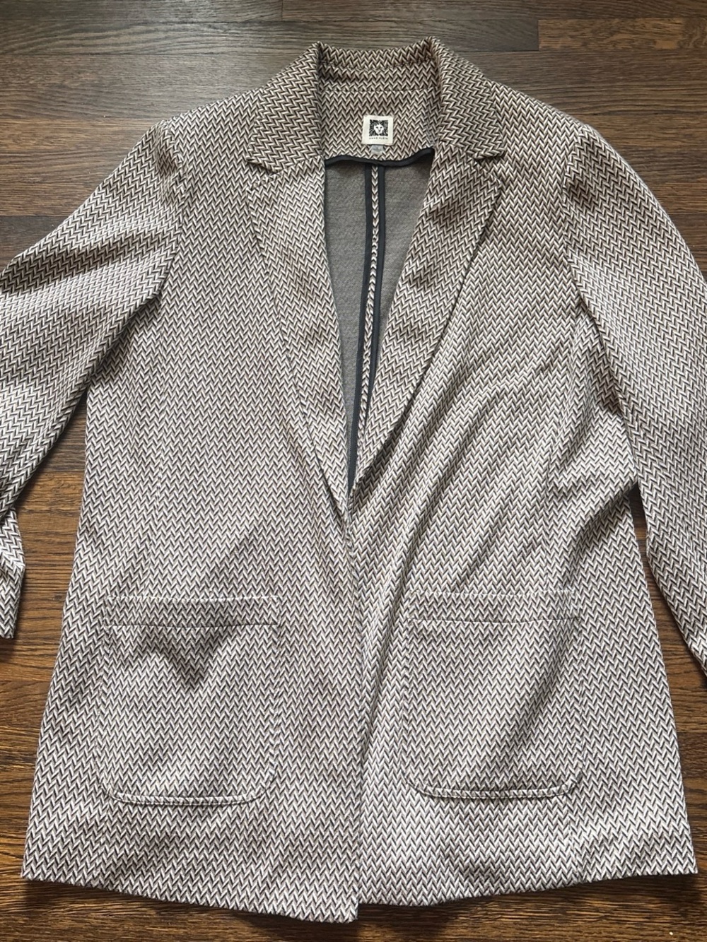 Anne Klein Tan and Cream Textured Open-Front Blazer